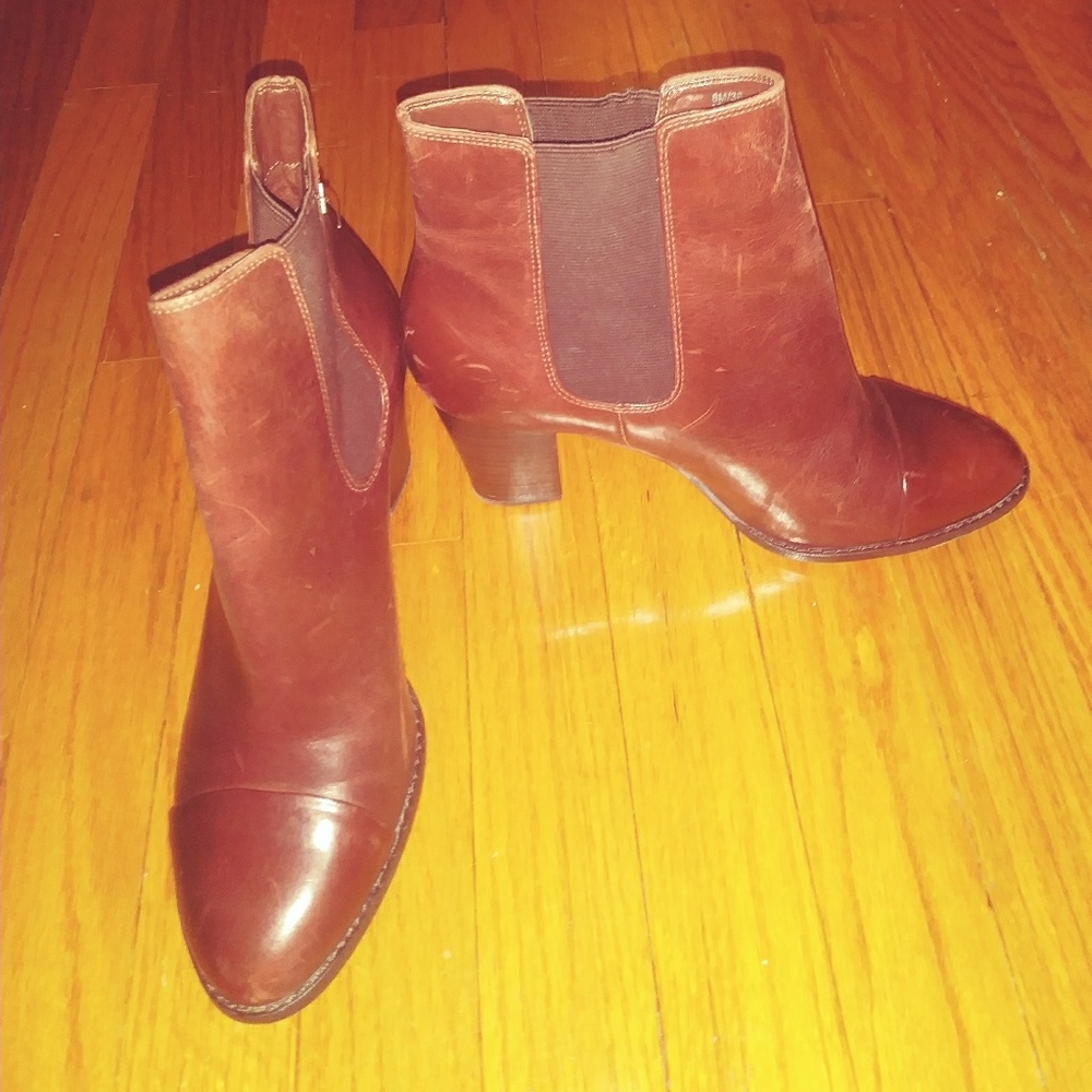Black Saks Fifth Avenue Boots